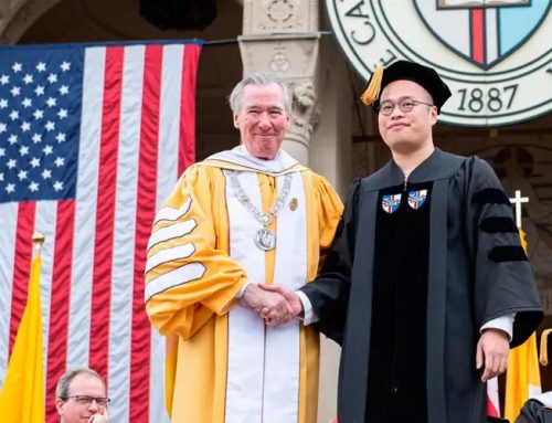 Universidad Católica de América reconoce labor de laico defensor de la libertad en China –